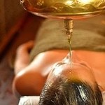 @instagram: Аюрведический массаж – что это?» – спрашивают многие. Эта древняя индийская система исцеления предполагает тщательную проработку мышц и мягких тканей. Массируются все области тела – от головы до стоп. Во время процедуры в кожу втираются специальные масла 