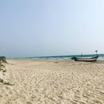 @instagram: Private beach in Goa. Living our best lives ????
The sea is as warm as a bath here! The breeze is warm. Sweaty days!
#india #goa #mandrem #sunnydays #holidays #sandytoes