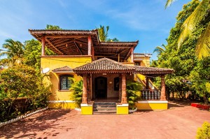 Marshall House — House for rent in Morjim