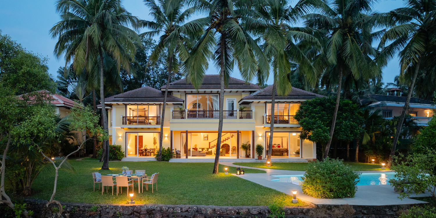 Villa Coconut Waterfront β Luxury villa for rent in Nerul